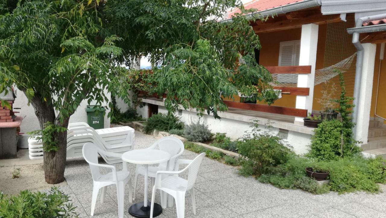Apartment Marta Ražanac Exterior foto
